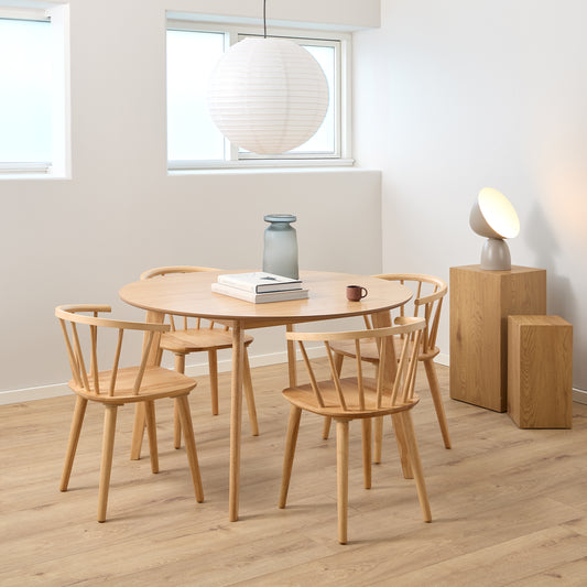 Nagano Round Dining Table in Oak 120 x120cm includes 4 Ida Dining Chair in Oak
