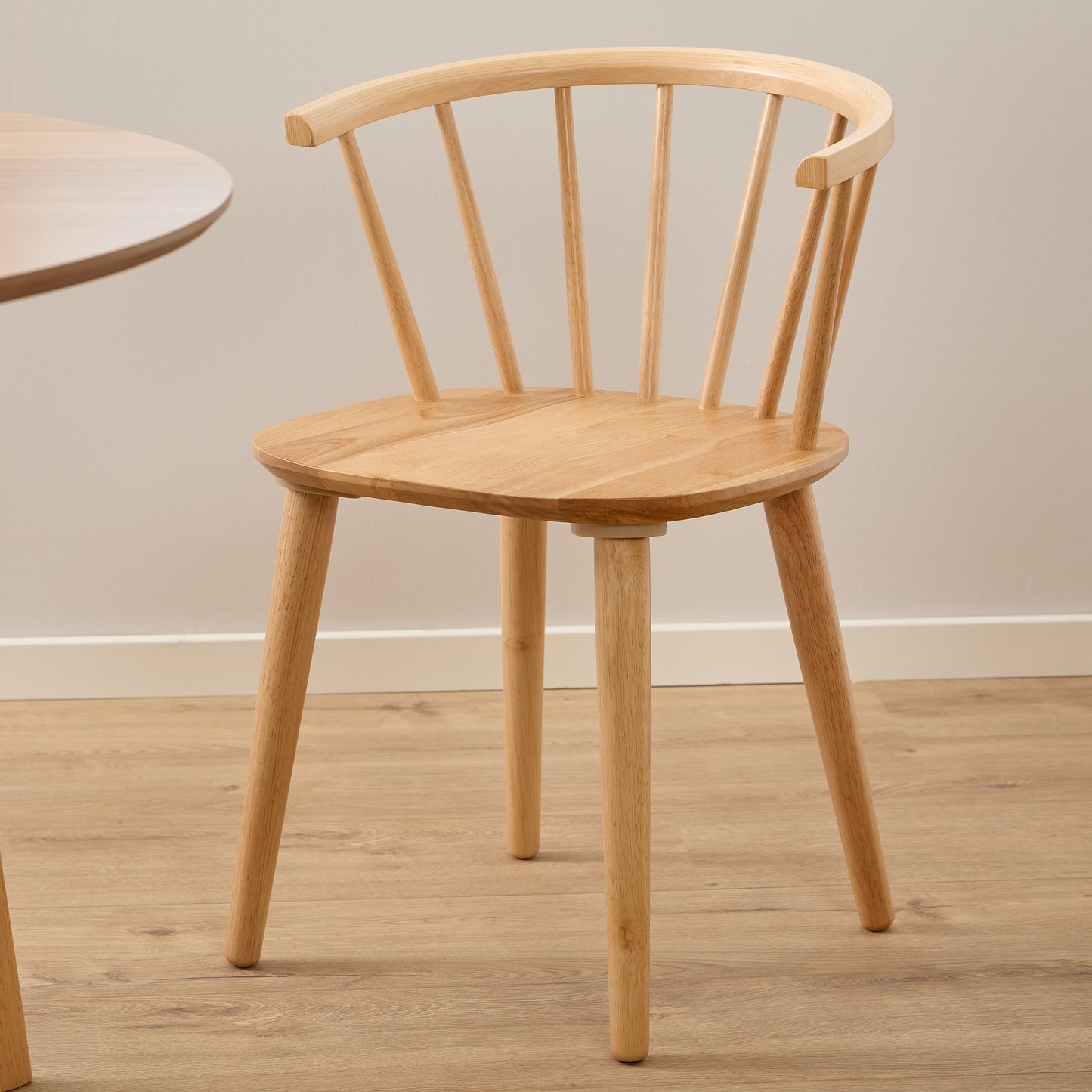 Nagano Round Dining Table in Oak 120 x120cm includes 4 Ida Dining Chair in Oak