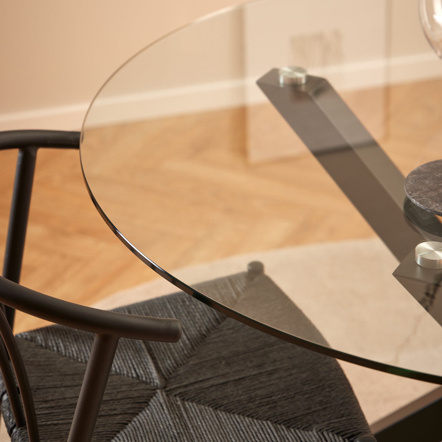 Heaven Round Dining Table with Clear Glass Top and Black Legs 119cm