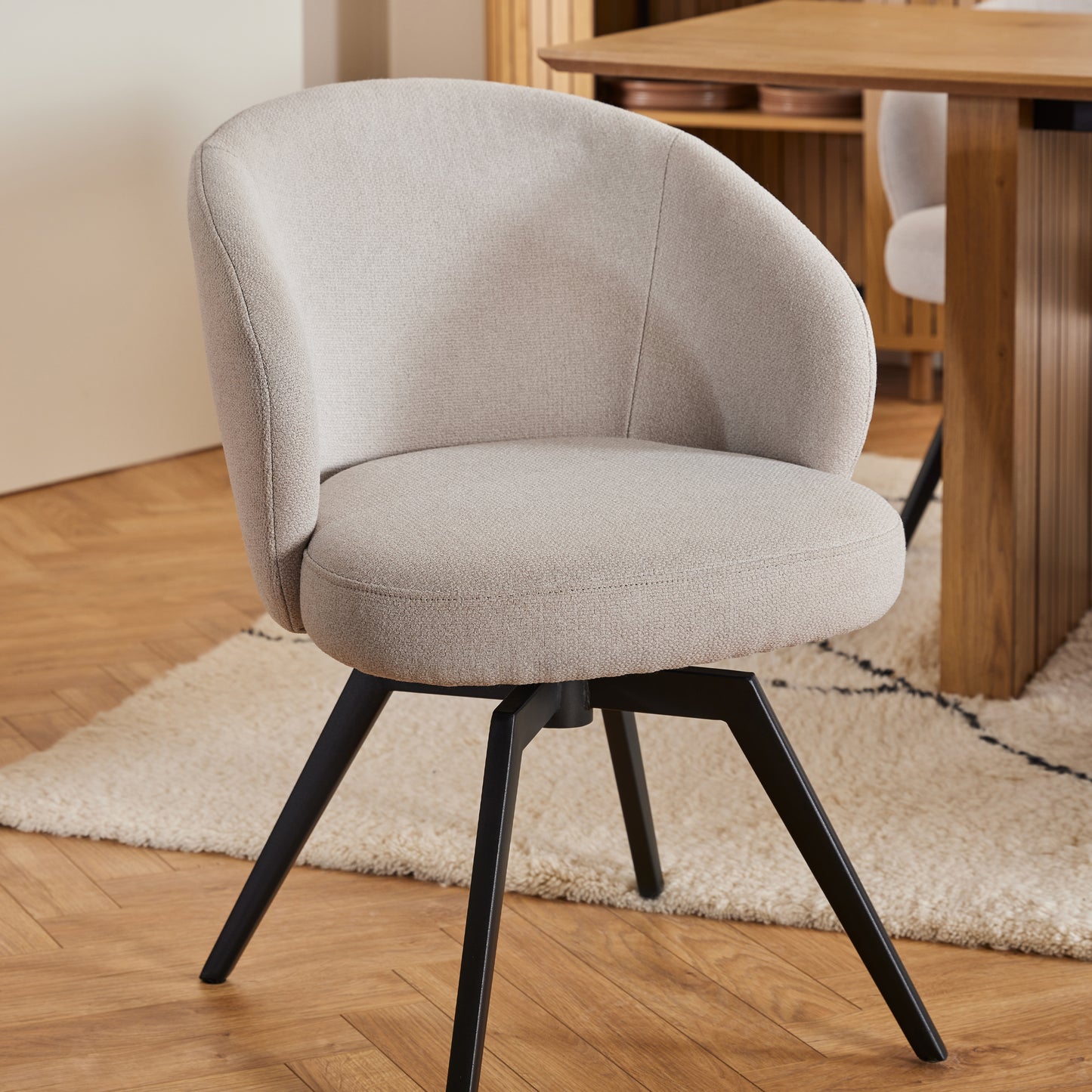 Soli Round Table in Oak/Black 120x75cm includes 4 Darlene Dining Chairs includes Armrest and Swivel Function in Beige